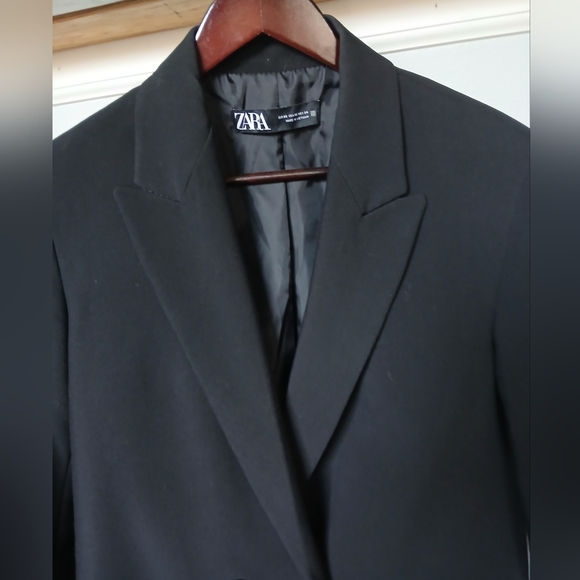 Zara Women's Blazer in black, Size XS (fit Size S) - Picture 2 of 4